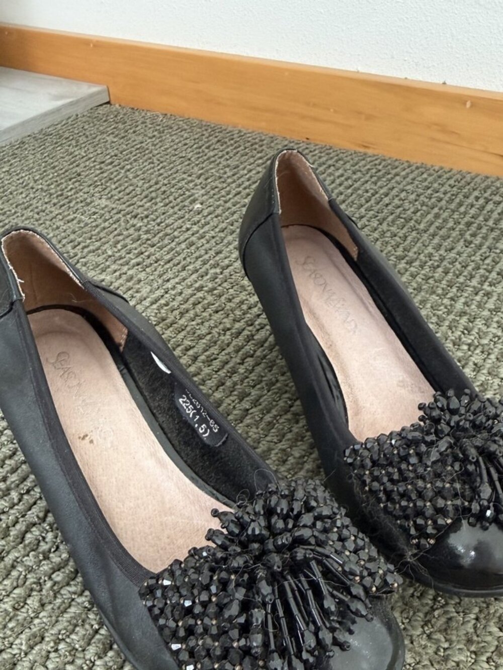 Black Leather Block Heel Pumps EU 35 Beaded Bow Japanese Coquette